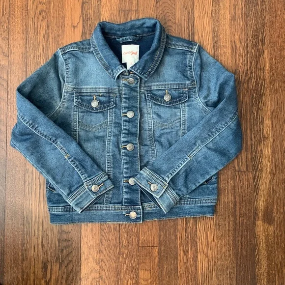 Cat & Jack Unisex Kid’s Trucker Blue Denim Jean Jacket Size 5T - Picture 1 of 10
